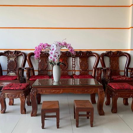 Ngoc May Guesthouse Chau Doc Esterno foto