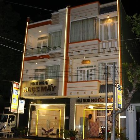 Ngoc May Guesthouse Chau Doc Esterno foto