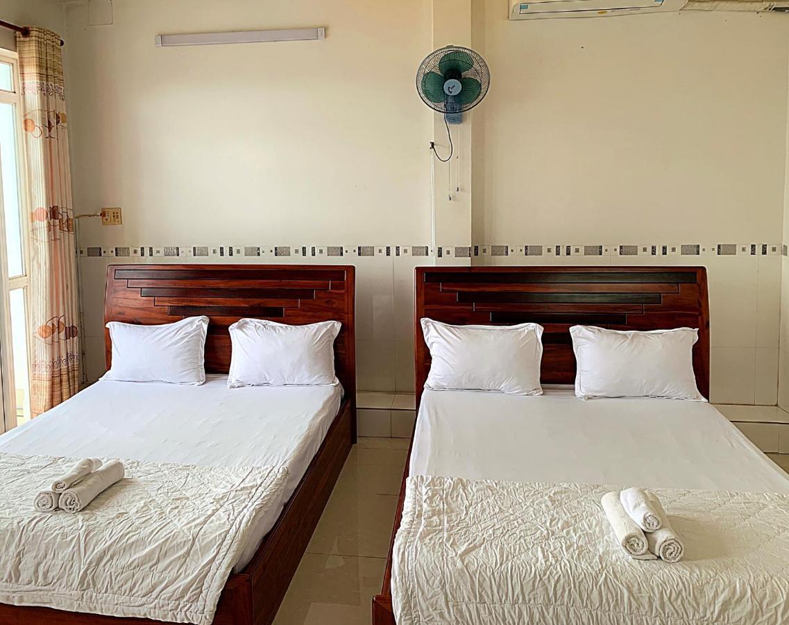 Ngoc May Guesthouse Chau Doc Esterno foto