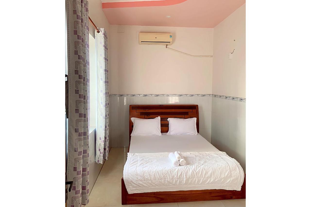 Ngoc May Guesthouse Chau Doc Esterno foto