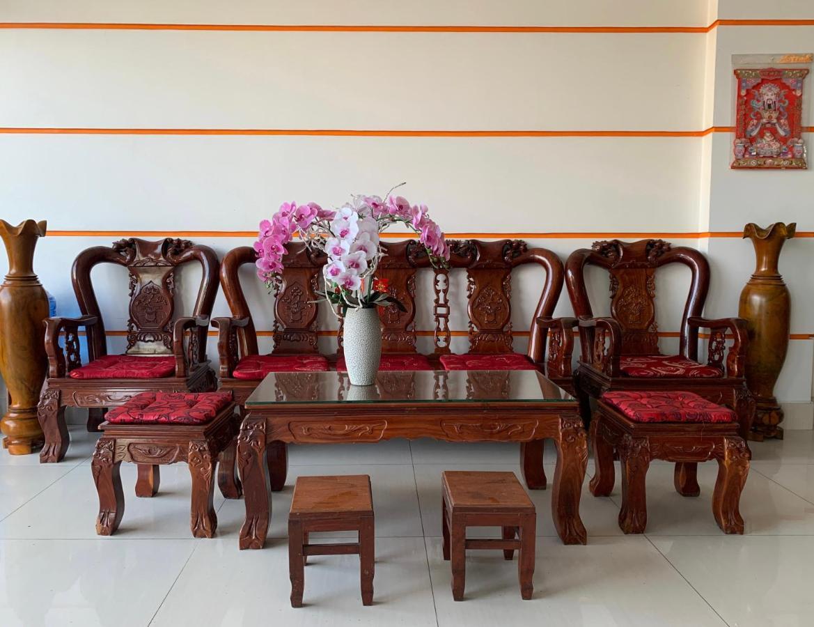 Ngoc May Guesthouse Chau Doc Esterno foto