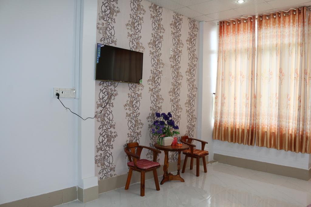 Ngoc May Guesthouse Chau Doc Esterno foto