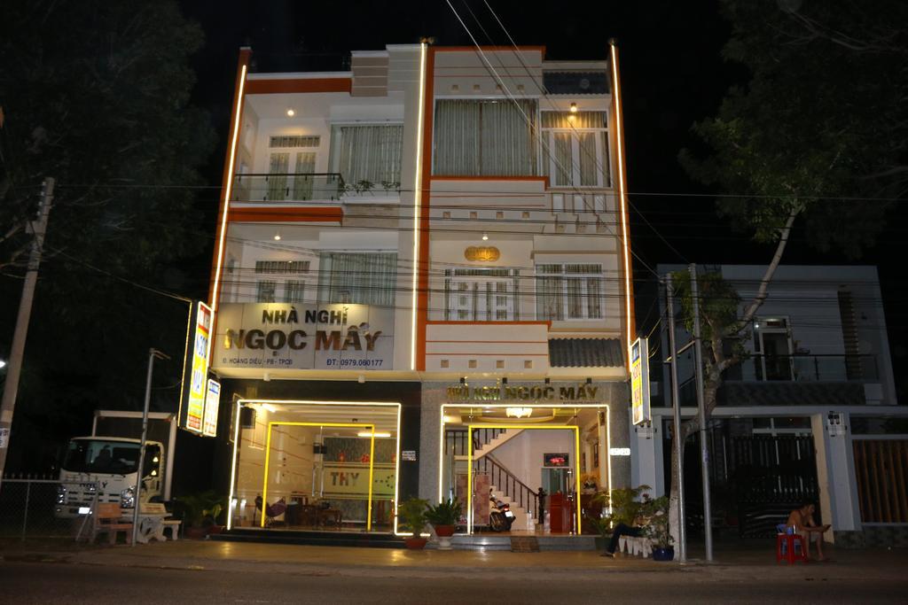 Ngoc May Guesthouse Chau Doc Esterno foto
