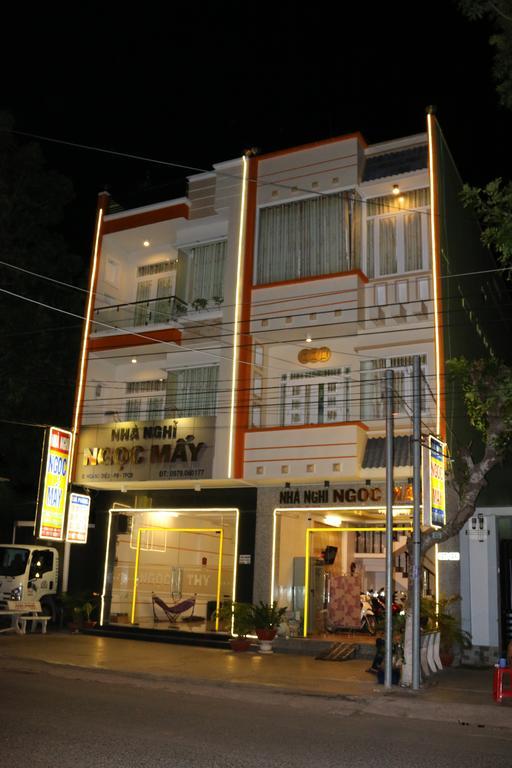 Ngoc May Guesthouse Chau Doc Esterno foto