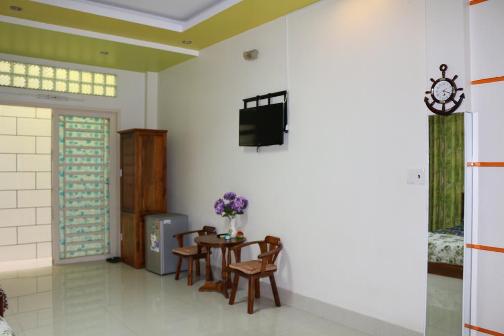 Ngoc May Guesthouse Chau Doc Esterno foto